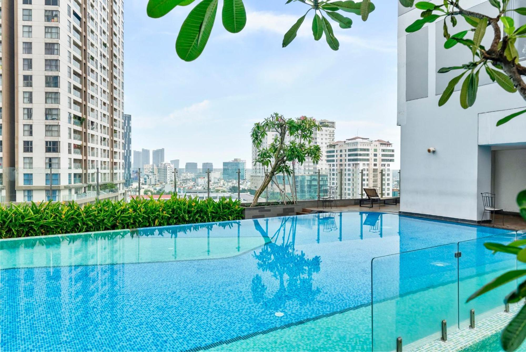 Saigon Authentic Apartments: Infinity Pool & Daily Perks Ho Chi Minh City Exterior photo